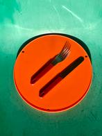 Vintage bestek vork mes rood space age Rosti Mepal, Huis en Inrichting, Keuken | Bestek, Ophalen of Verzenden, Gebruikt, Rvs of Chroom