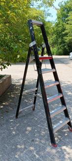 Altrex Taurus trap - 6 treden - model Taurus, Doe-het-zelf en Verbouw, Ladders en Trappen, Ophalen, Gebruikt, Trap, 2 tot 4 meter