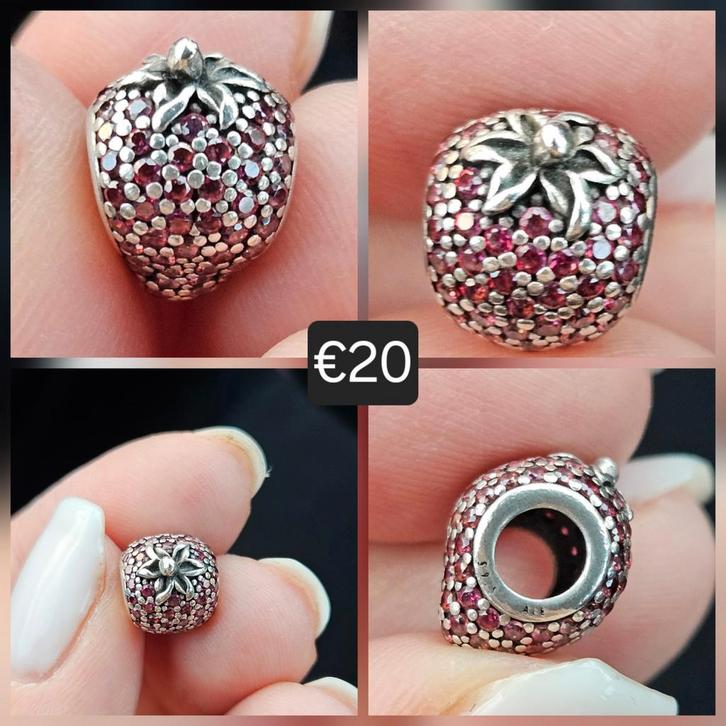 Pandora aardbei, Sieraden, Tassen en Uiterlijk, Bedels, Zo goed als nieuw, Pandora, Zilver, Ophalen of Verzenden