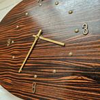 Grote palissander Wandklok Vintage Deens design Houten Klok, Wandklok, Ophalen of Verzenden, Zo goed als nieuw, X