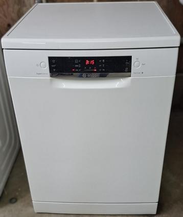 Jonge Bosch serie 4 vrijstaand wit, bezorging 25 km beschikbaar voor biedingen