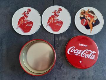 Coca Cola drink onderzetters in blik beschikbaar voor biedingen