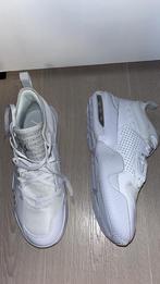 Jordan Max Aura 4 wit - Maat 42,5, Kleding | Heren, Schoenen, Wit, Nike, Ophalen of Verzenden, Sneakers of Gympen