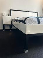 Modern verstelbaar bed - werkt uitstekend!, 180 cm, Modern, Gebruikt, 210 cm