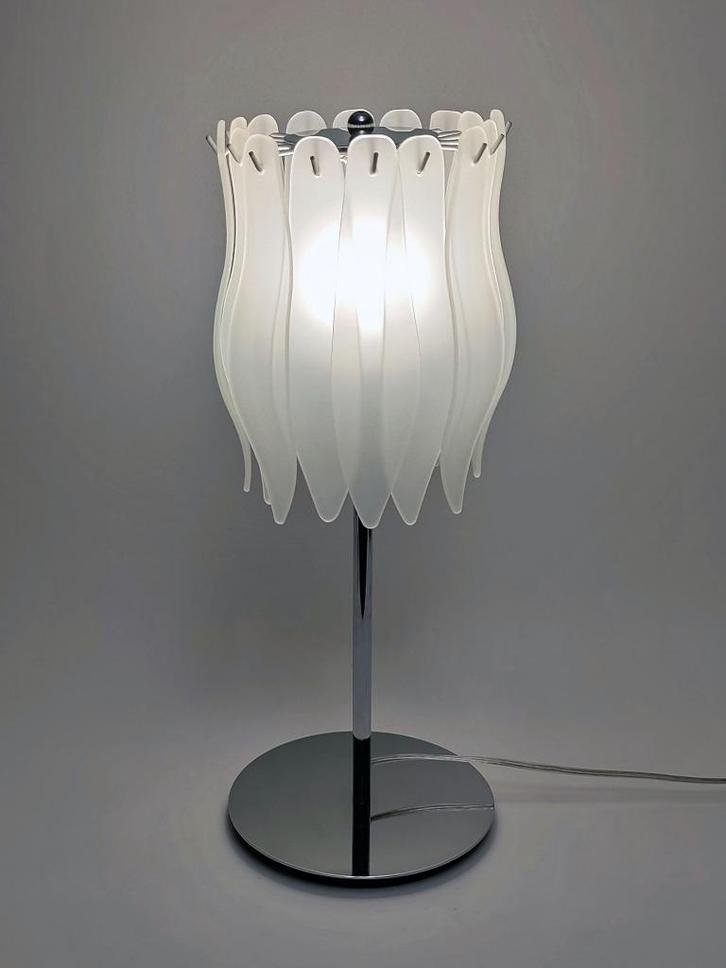 tafellamp glazen lamellen Massive, Huis en Inrichting, Lampen | Tafellampen, Gebruikt, Minder dan 50 cm, Glas, Metaal, Verzenden