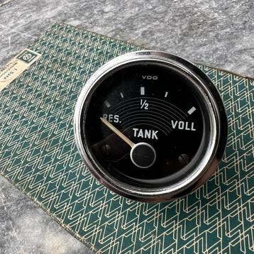 VW Karmann Ghia T14 Brandstofmeter met laag licht beschikbaar voor biedingen