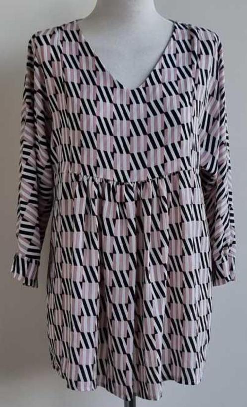 Made in Italy super leuk roze/zwart bloesje mt. M, Kleding | Dames, Blouses en Tunieken, Zo goed als nieuw, Maat 38/40 (M), Zwart