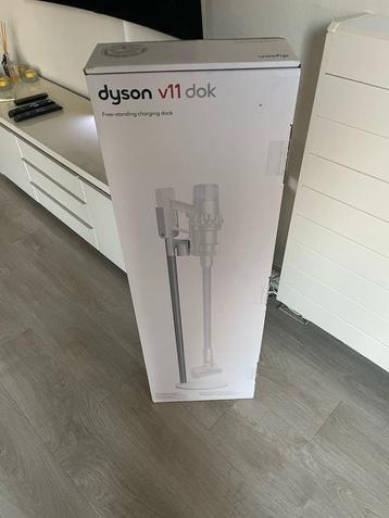 Originele dyson v11 dock beschikbaar voor biedingen