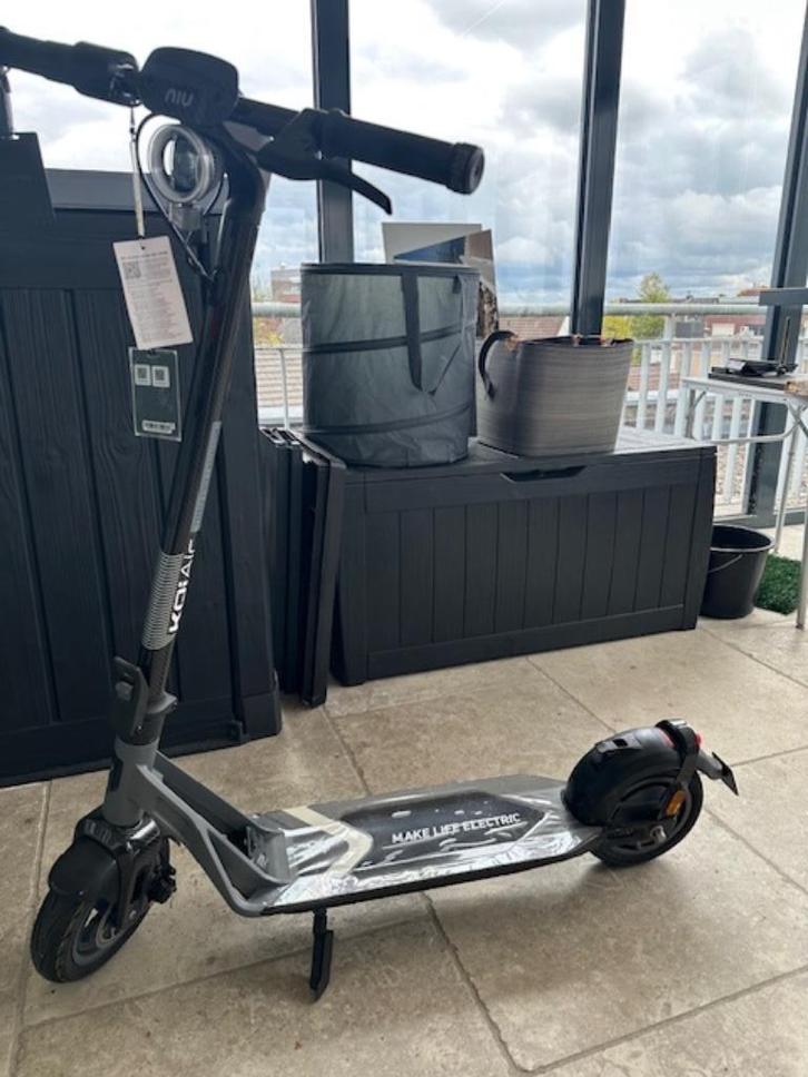 Elektrische scooter / step / E-bike / fiets / NIU KQI Air, Fietsen en Brommers, Steps, Nieuw, Elektrische step (E-scooter), Ophalen