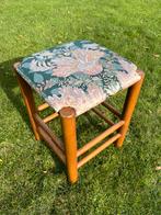Vintage / retro krukje, Ophalen, Zo goed als nieuw, Hout