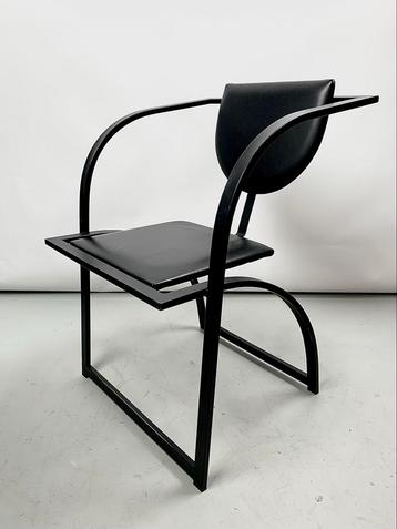 Stijlvolle Designstoel beschikbaar voor biedingen