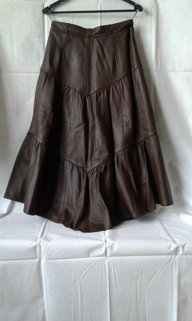 Bruine lerenrok maat 38, Kleding | Dames, Rokken, Zo goed als nieuw, Maat 38/40 (M), Bruin, Boven de knie, Ophalen of Verzenden