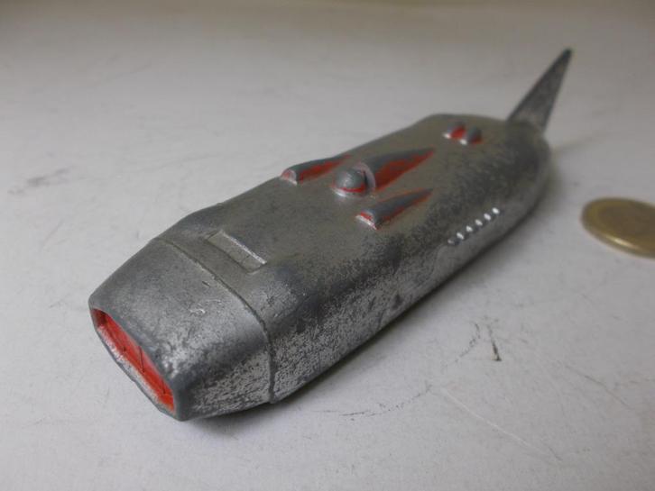 1946 Dinky Toys 23S THUNDERBOLT STREAMLINED RECORD CAR (RED), Hobby en Vrije tijd, Modelauto's | 1:43, Gebruikt, Auto, Dinky Toys