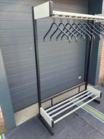 Brede staande kapstok