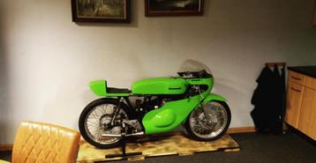 Kawasaki 2 takt wegracer - CLASSIC RACER - Ruil / inruil ?? beschikbaar voor biedingen