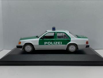 Mercedes-Benz 260E Polizei (Type W124) 1992 - MiniChamps beschikbaar voor biedingen