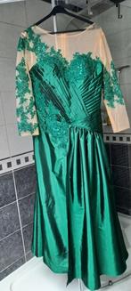 Hele mooie groene 'moeder van de bruid' jurk, Groen, Onder de knie, Zo goed als nieuw, Maat 46/48 (XL) of groter