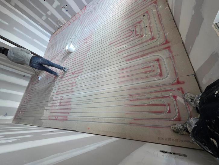 Vloerverwarming op aanvraag, Diensten en Vakmensen, Aannemers