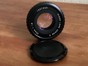 NIKON lens- 50 mm series E beschikbaar voor biedingen