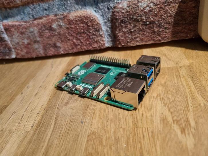 Raspberry Pi 5 (Set), Computers en Software, Desktop Pc's, Nieuw, Minder dan 2 Ghz, Ophalen of Verzenden