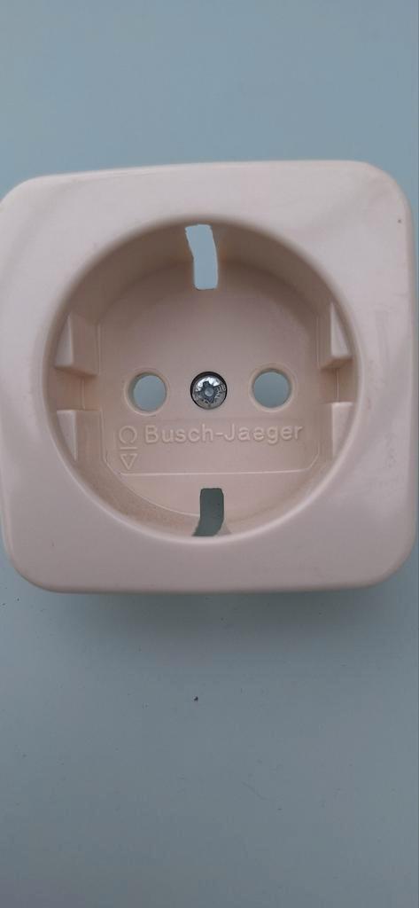 Busch-Jaeger schakelmateriaal voor heel huis, Doe-het-zelf en Verbouw, Elektra en Kabels, Gebruikt, Stopcontact, Ophalen of Verzenden