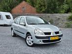 Renault Clio 1.4 2004 Grijs UNIEK LAGE KM / CRUISE / AIRCO!, Auto's, Renault, Voorwielaandrijving, 4 cilinders, 1200 kg, Handgeschakeld