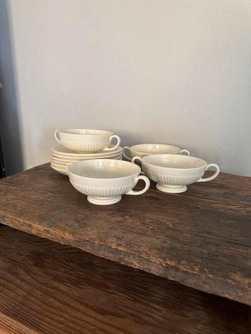 Wedgwood edme soepkommen met schotel beschikbaar voor biedingen