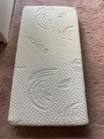 Matras ledikant 80x40 puck tencel beschikbaar voor biedingen