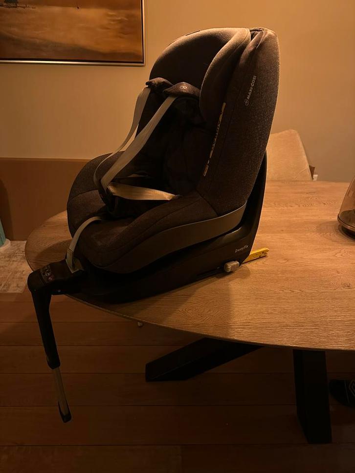 Maxi-Cosi 2wayFix en 2way Pearl Autostoel, Kinderen en Baby's, Autostoeltjes, Gebruikt, Maxi-Cosi, 9 t/m 18 kg, Isofix, Verstelbare rugleuning