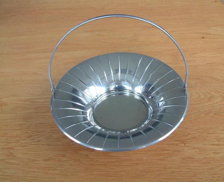 oude  antieke  schaal met hengsel nikkel, Antiek en Kunst, Antiek | Schalen, Ophalen of Verzenden