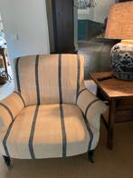 Franse Fauteuil met Hocker - Beige/Blauw Landelijk Stoer, Huis en Inrichting, Fauteuils, Ophalen, Frans Landelijk Stoer Antiek