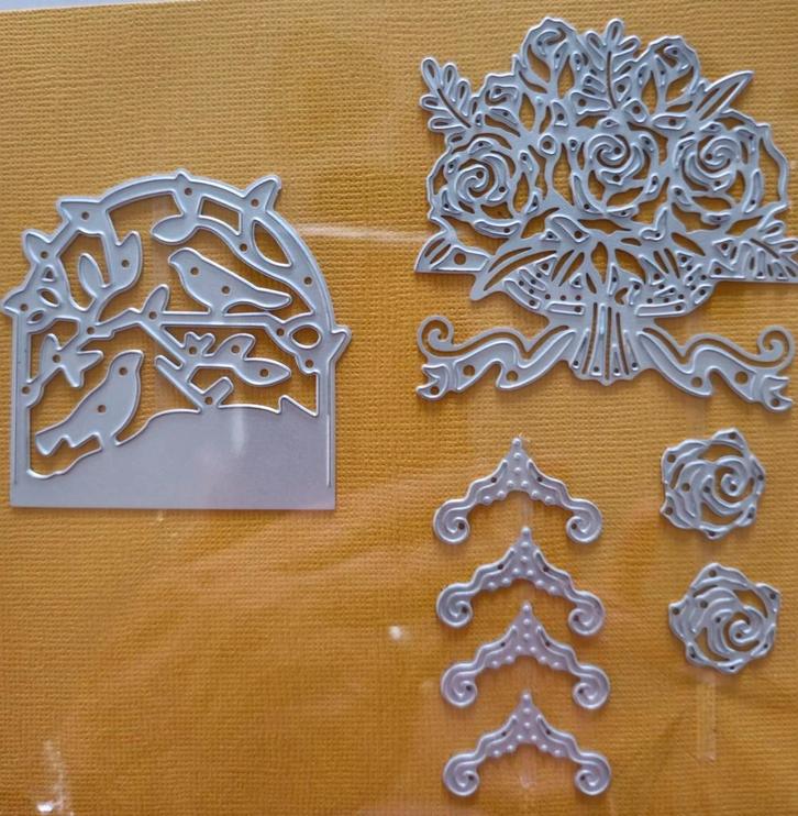 Meer dan 35 snij/embossing mallen, Hobby en Vrije tijd, Kaarten | Zelf maken, Nieuw, Pons of Mal, Overige thema's, Ophalen of Verzenden