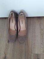 Damesschoenen met hakje maat 38 merk graceland kleur beige, Pumps, Beige, Ophalen of Verzenden, Zo goed als nieuw