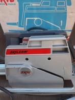 Skil handcirkelzaag 1408 H 1, Doe-het-zelf en Verbouw, Gereedschap | Zaagmachines, Gebruikt, Cirkelzaag, 70 mm of meer, 600 tot 1200 watt
