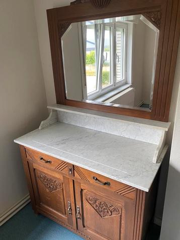 Te koop beschikbaar voor biedingen