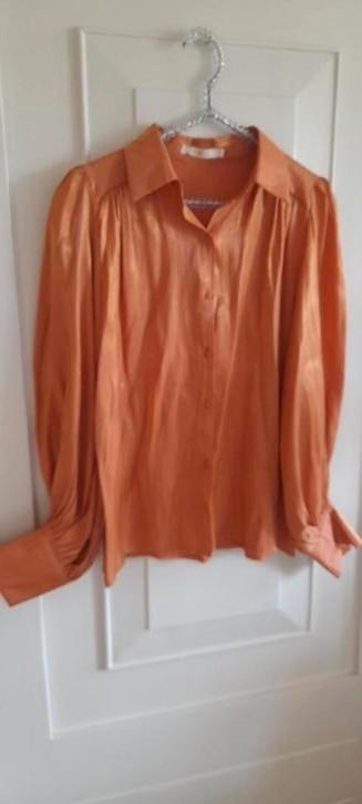 Luzabelle burned- Orange iriserende blouse met pofmouwen S/M, Kleding | Dames, Blouses en Tunieken, Zo goed als nieuw, Maat 36 (S)