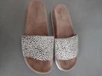 Maruti Slippers. Maat 38, Slippers, Beige, Ophalen of Verzenden, Zo goed als nieuw