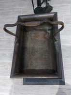 Antieke Gietijzeren Kolenbak / Houtbak, Antiek en Kunst, Ophalen