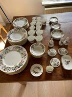 66-delig Wedgewood hathaway rose china, Ophalen
