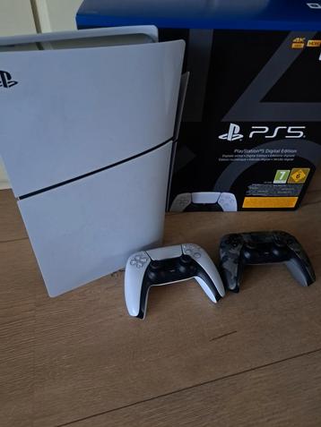 Playstation 5 1TB slim edition | 2 controllers | als nieuw beschikbaar voor biedingen