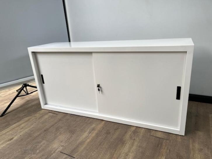 witte metalen schuifdeurkast, Huis en Inrichting, Woonaccessoires | Wandplanken en Boekenplanken, Nieuw, Ophalen of Verzenden