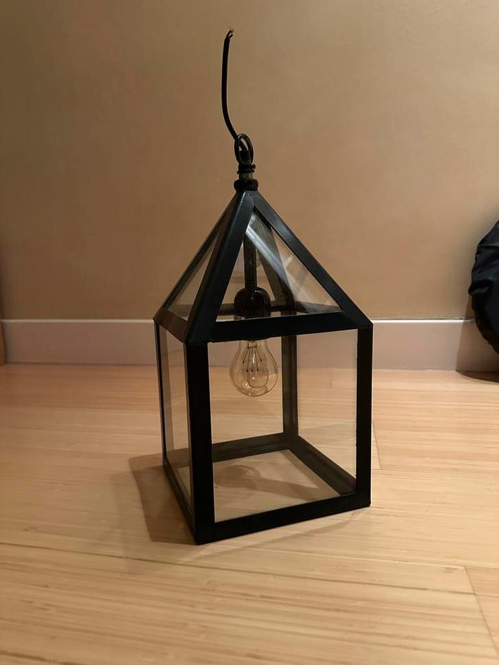 Stijlvolle glazen hanglamp buiten, Huis en Inrichting, Lampen | Hanglampen, Gebruikt, Minder dan 50 cm, Glas, Ophalen of Verzenden