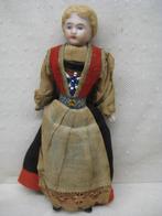 ANTIEK POPJE  1, Ophalen of Verzenden