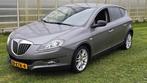 Lancia Delta 1.4 Tjet 150 2010 Grijs / APK / XENON / FULL OP, Auto's, Lancia, Voorwielaandrijving, 15 km/l, 4 cilinders, Origineel Nederlands