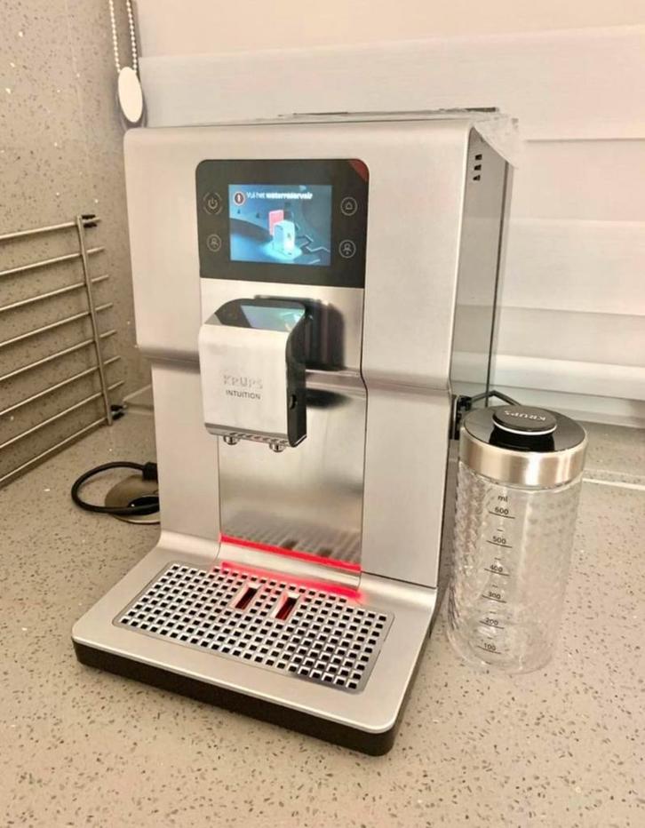 Krups Intuition Koffiezetapparaat - Zo goed als nieuw!, Witgoed en Apparatuur, Koffiezetapparaten, Zo goed als nieuw, Koffiebonen