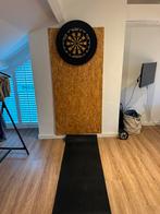 Bulls dartbord, beschermingsring (surround) en dartmat, Sport en Fitness, Darts, Verzenden, Zo goed als nieuw, Dartbord