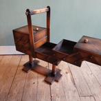 Lucky Vintage brocante naaimeubeltje met harmonica lades, Ophalen