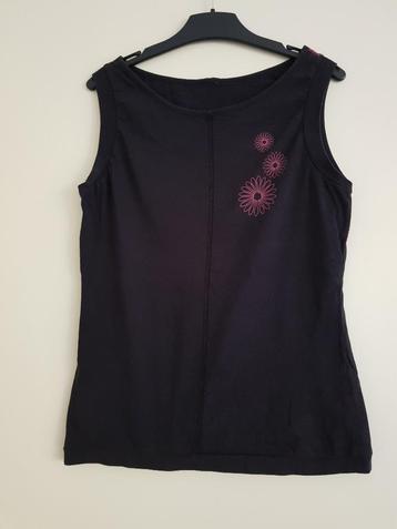 Top / mouwloos T-shirt voor dames -- XS / S - 34 / 36 -- beschikbaar voor biedingen
