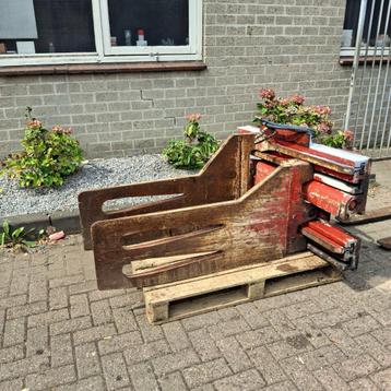 CASCADE balenklem Papierklem aanbouwdeel heftruck Fem 2 /3 beschikbaar voor biedingen