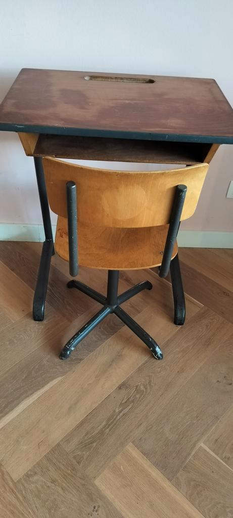 Vintage school lessenaar met stoel / schoolbureau, Antiek en Kunst, Antiek | Meubels | Tafels, Ophalen